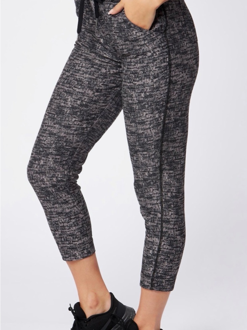Scorpio Sol Black & Gray Textured Drawstring Joggers